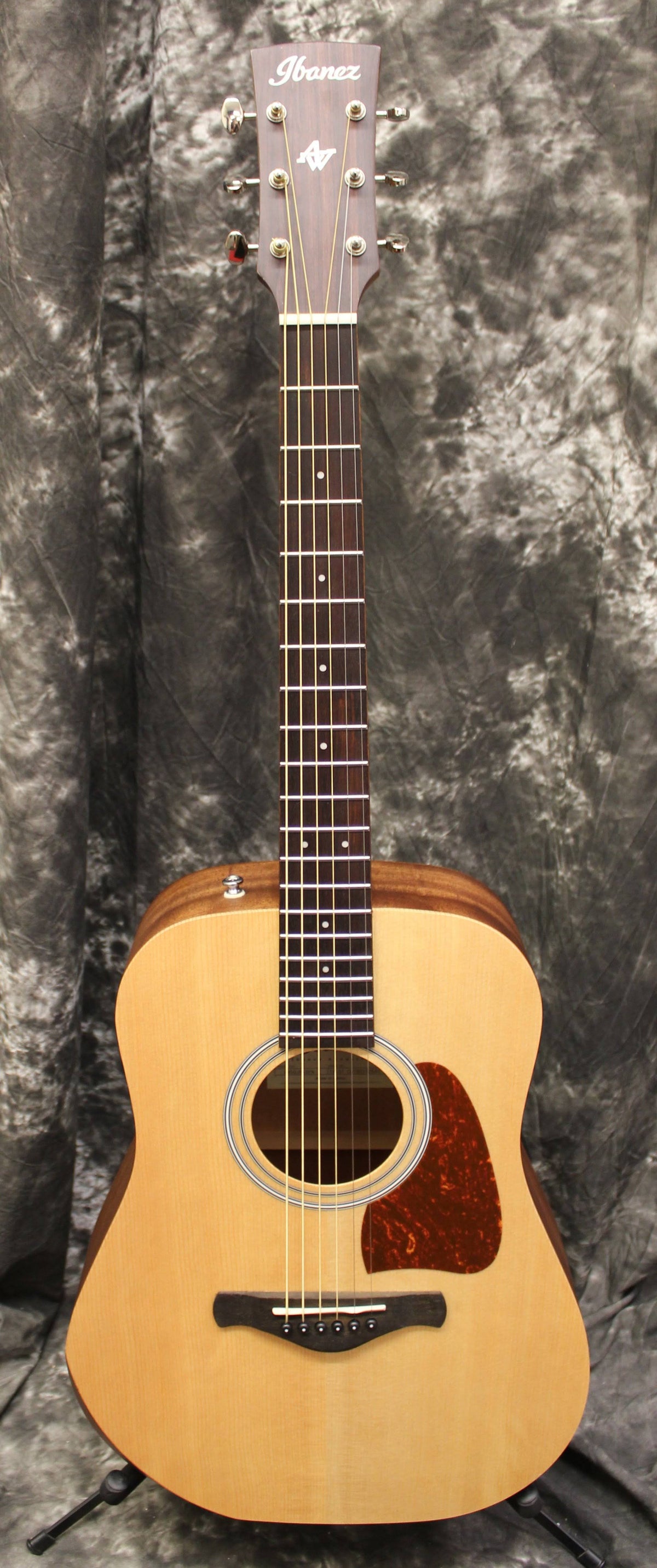 Open Pore Natural Acoustic Guitar D557