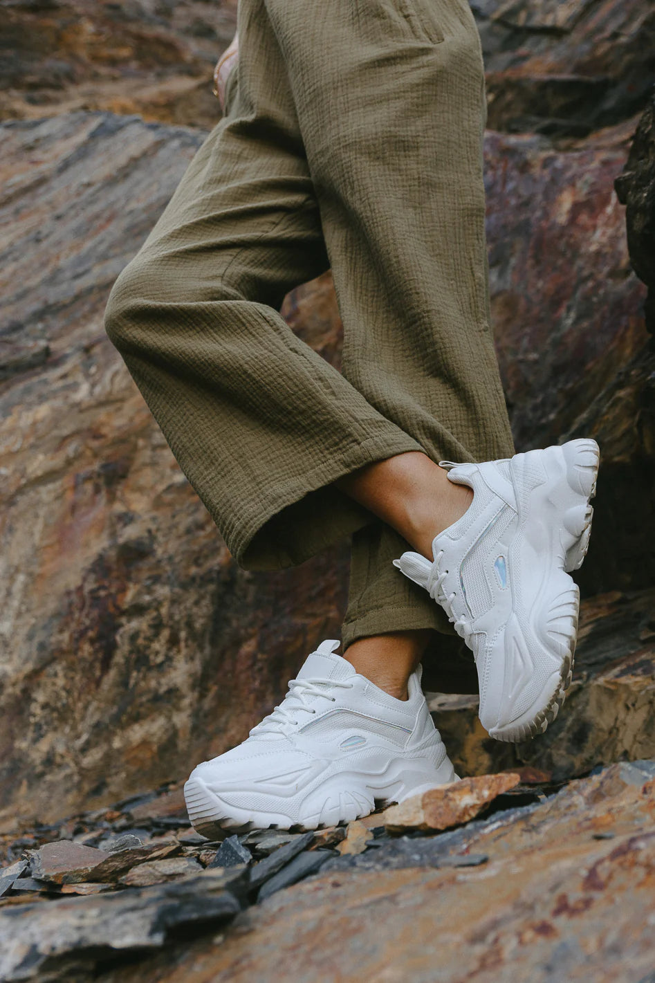 Platform Sneakers O461