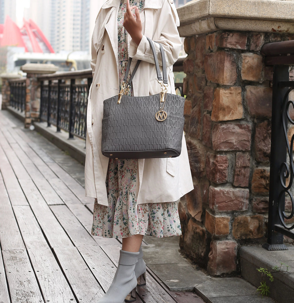 Chocolate Women's Tote Bag K914836