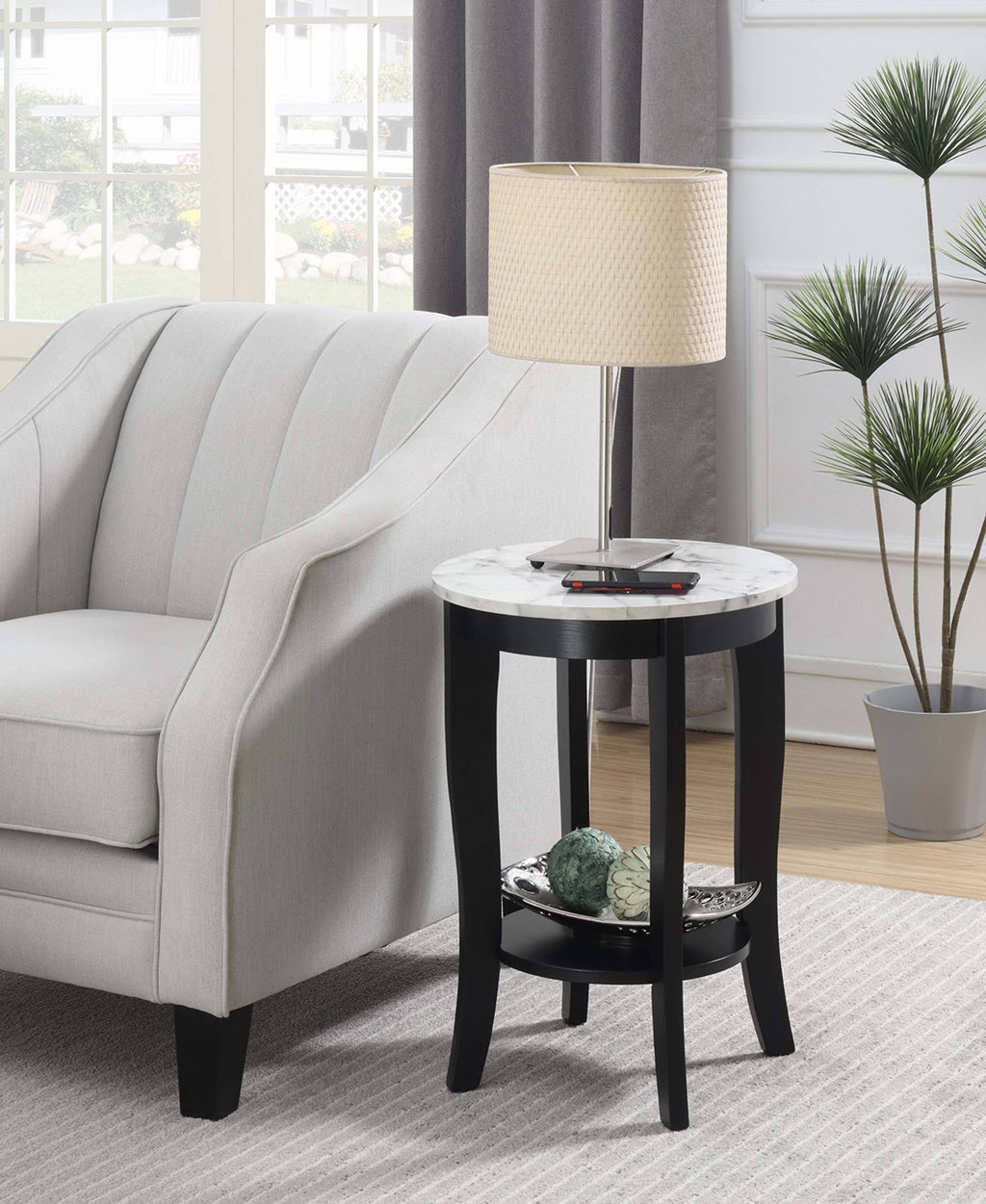 White Faux Marble Round End Table Y2108