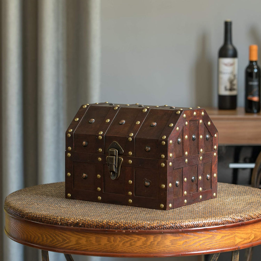 Vintage Pirate Chest W560517