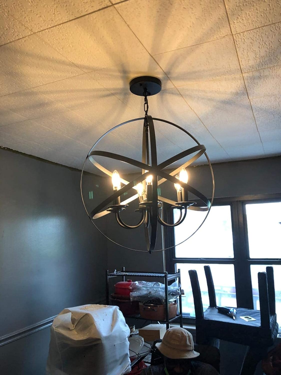 Black 6-Light Farmhouse Chandelier with Spherical Shade Q22738