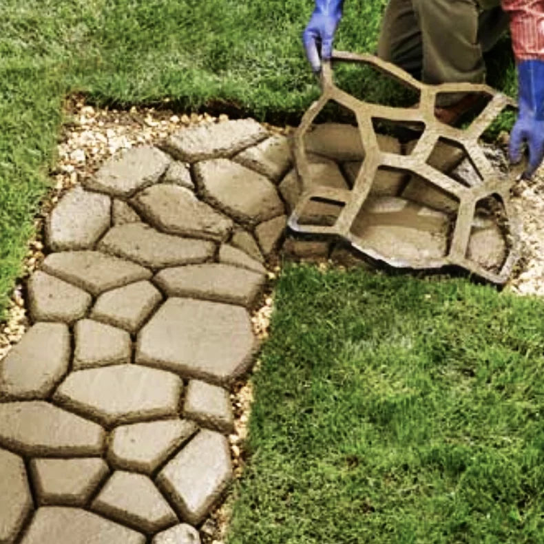 Reusable Concrete Stepping Stone Mold D1493