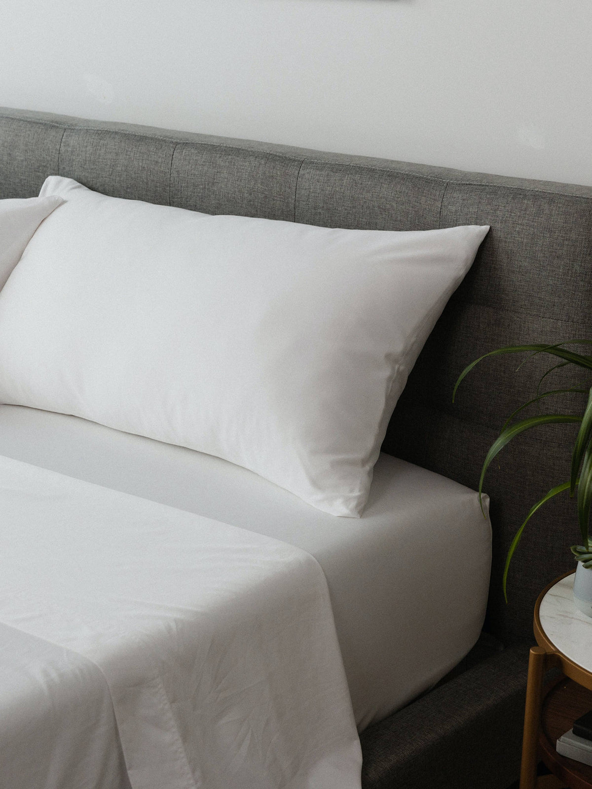 White Cal King Sheet Set U457