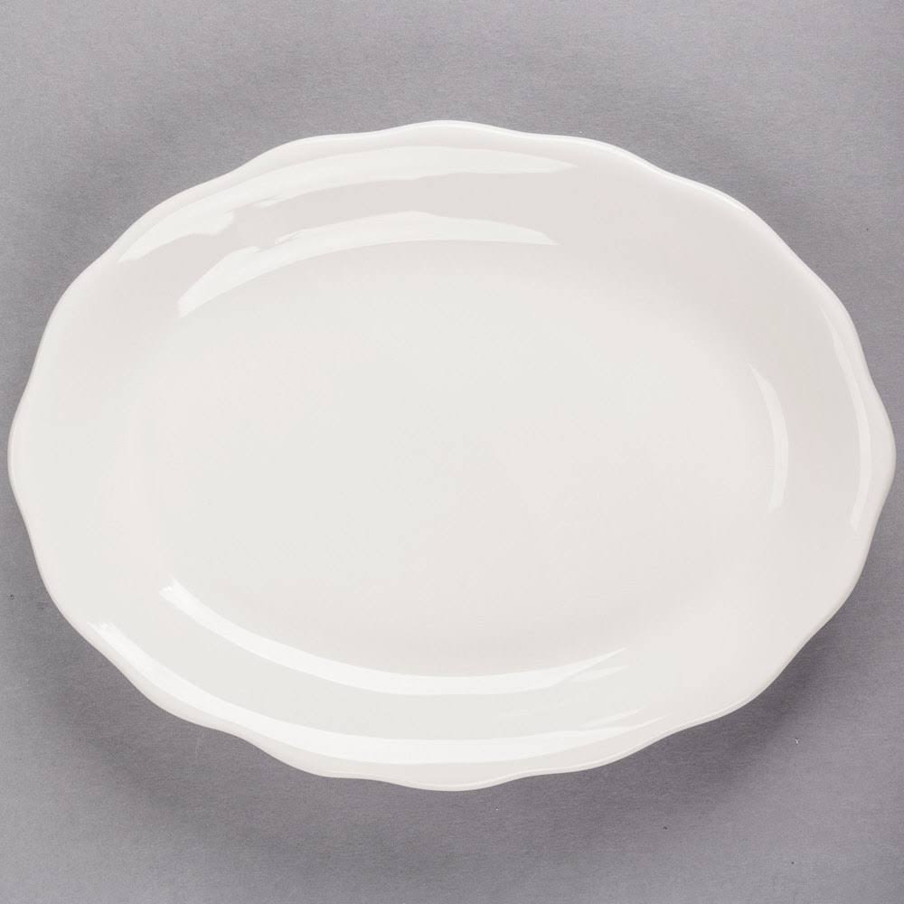 Ivory Scalloped Edge Oval Stoneware Platter - 24/Case X876
