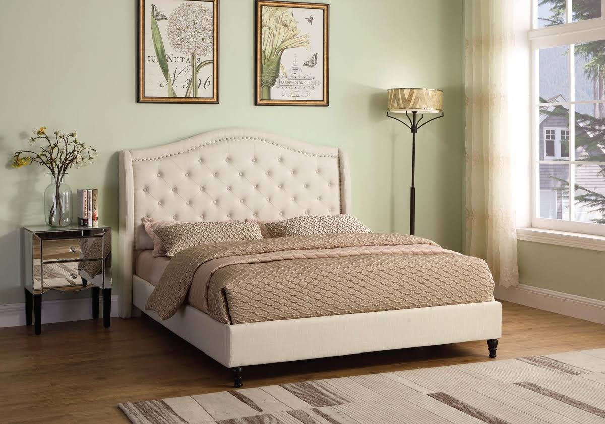 Black King Upholstered Platform Bed Q31829