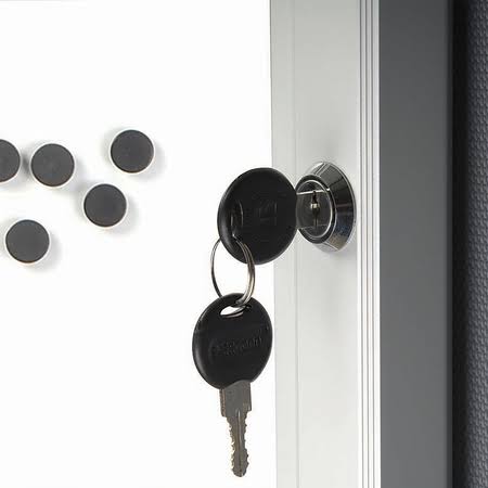 Silver Aluminum Frame Enclosed Magnet Showboard Q832